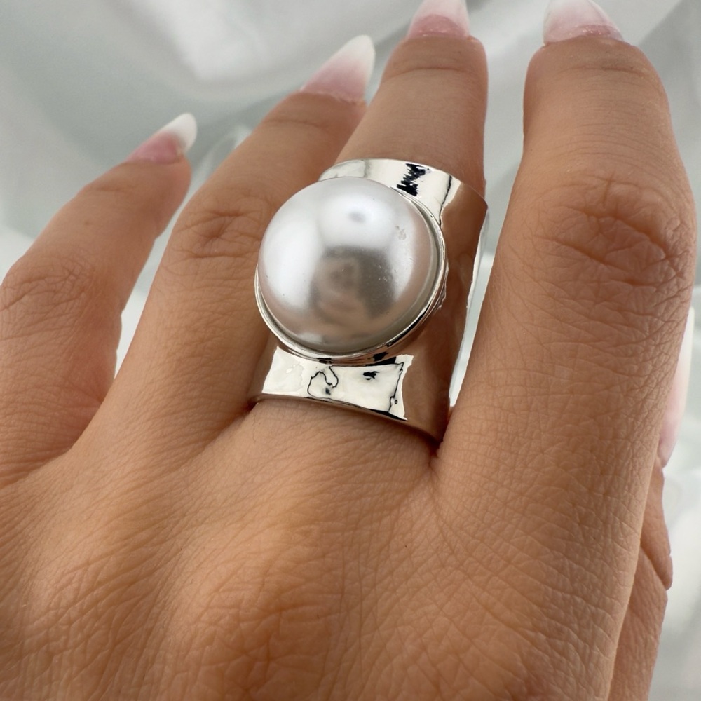Zara Silver Band Ring with Large White Pearl